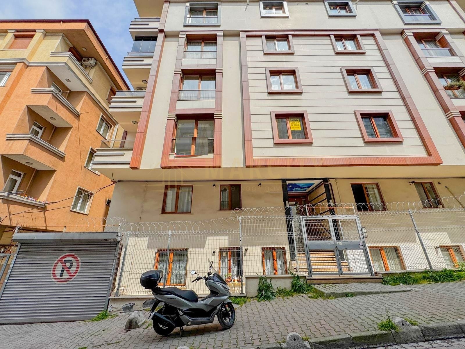 Marcity'denSiyavuşpaşa'da Kapalı Otoparklı,Güney Cephe Ful Daire Geniş Daire