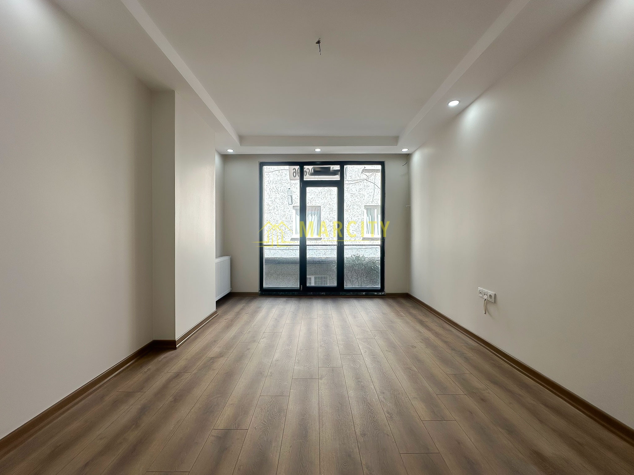 BAHÇELİEVLER DE SATILIK 2+1 90m² DAİRE