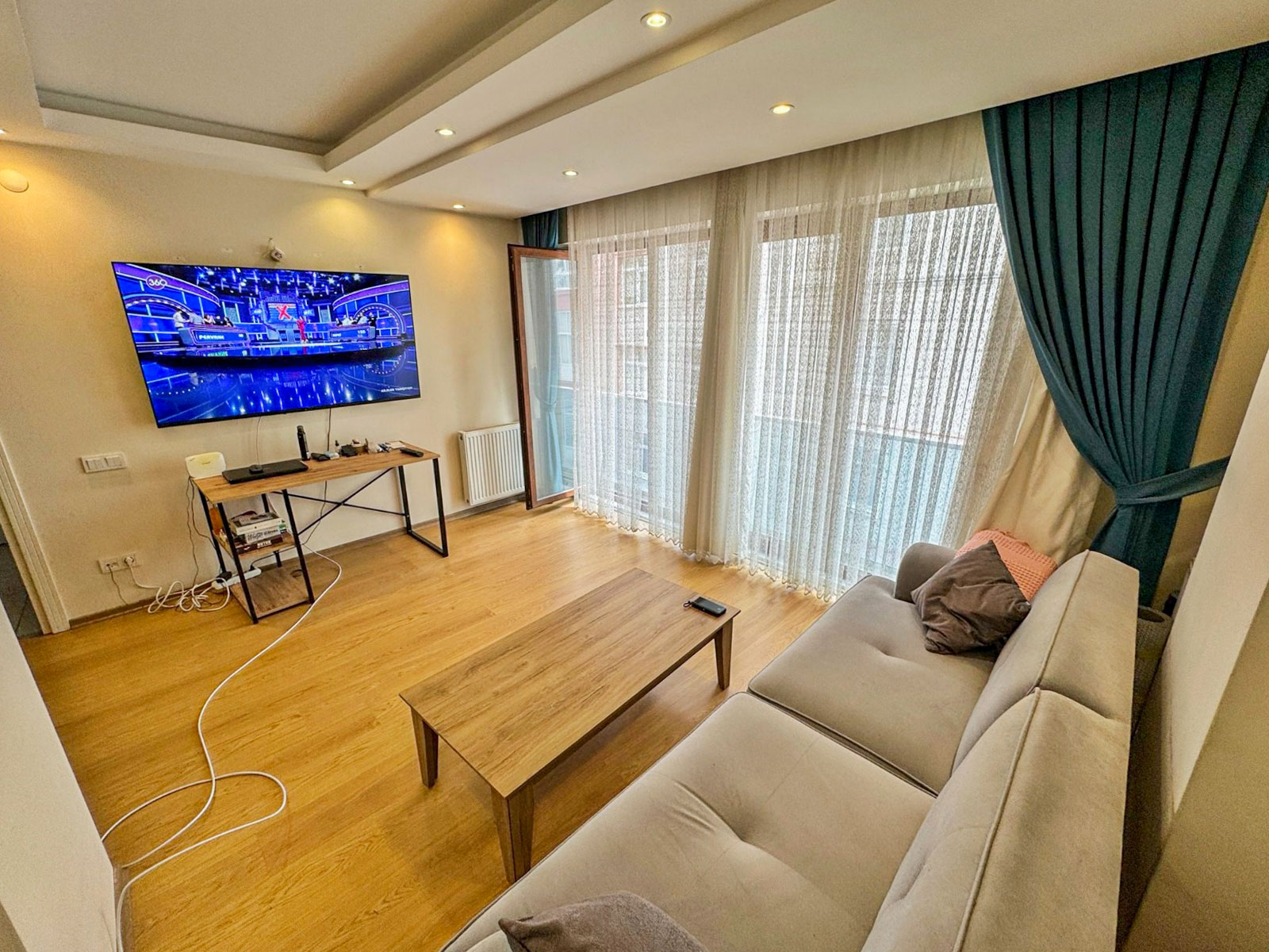 Bahçelievler Soğanlı Meydan Yakını 2+1 3.Kat 80m² Temiz Daire